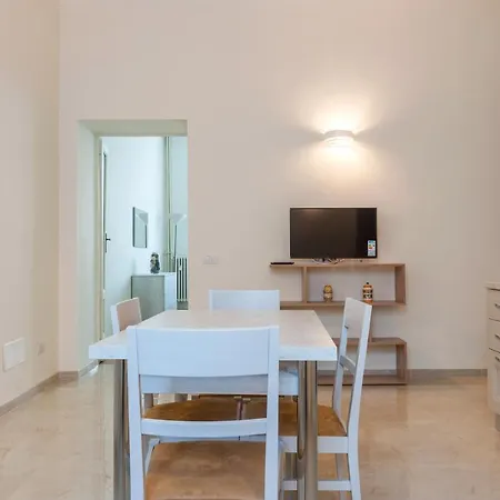 Guesthero - - Wagner M1 Apartamento Milão